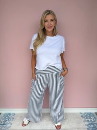 Boardwalk Breeze Stripe Pants 🤍