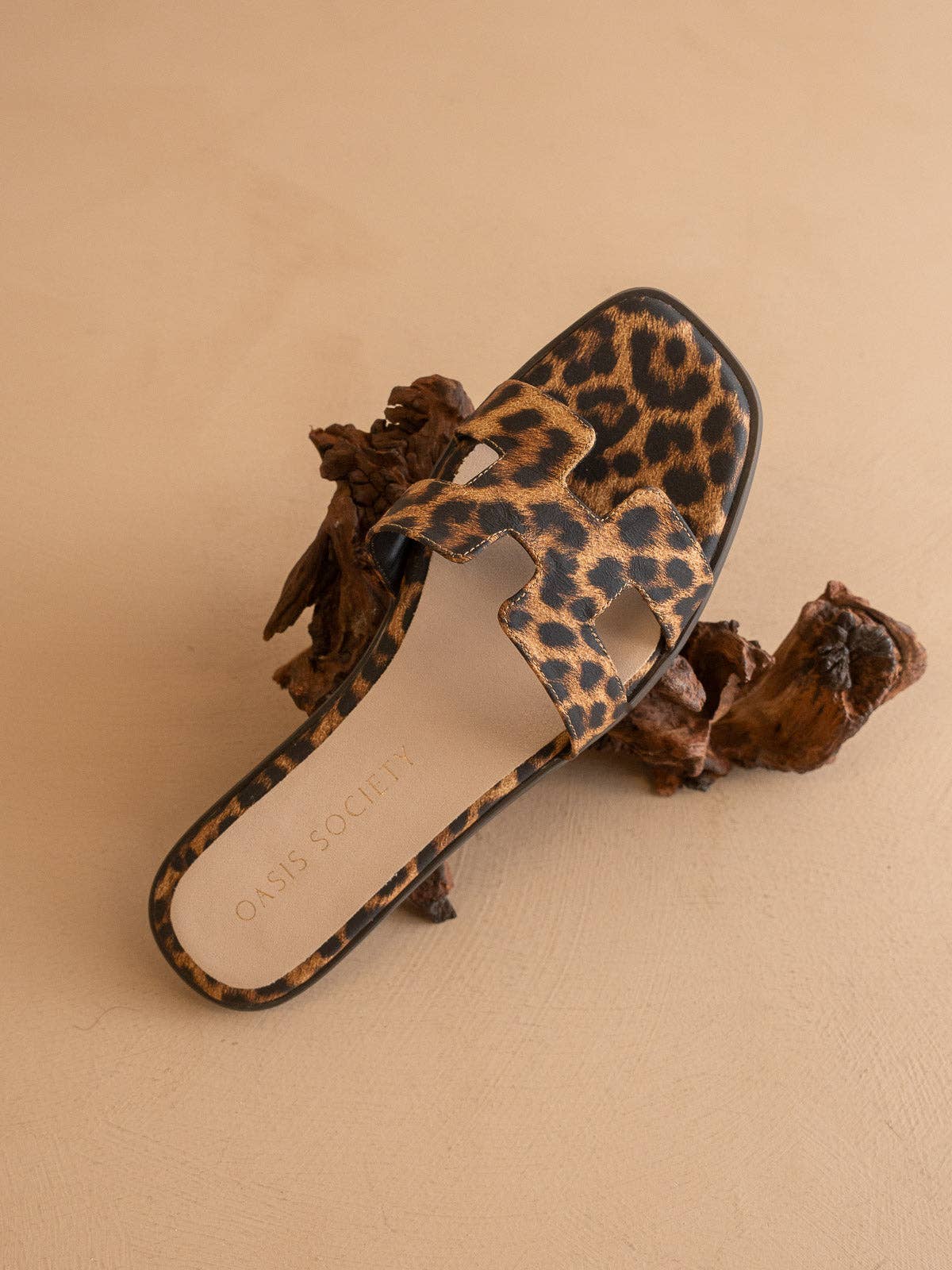 The Everlee  H-Strap Sandal