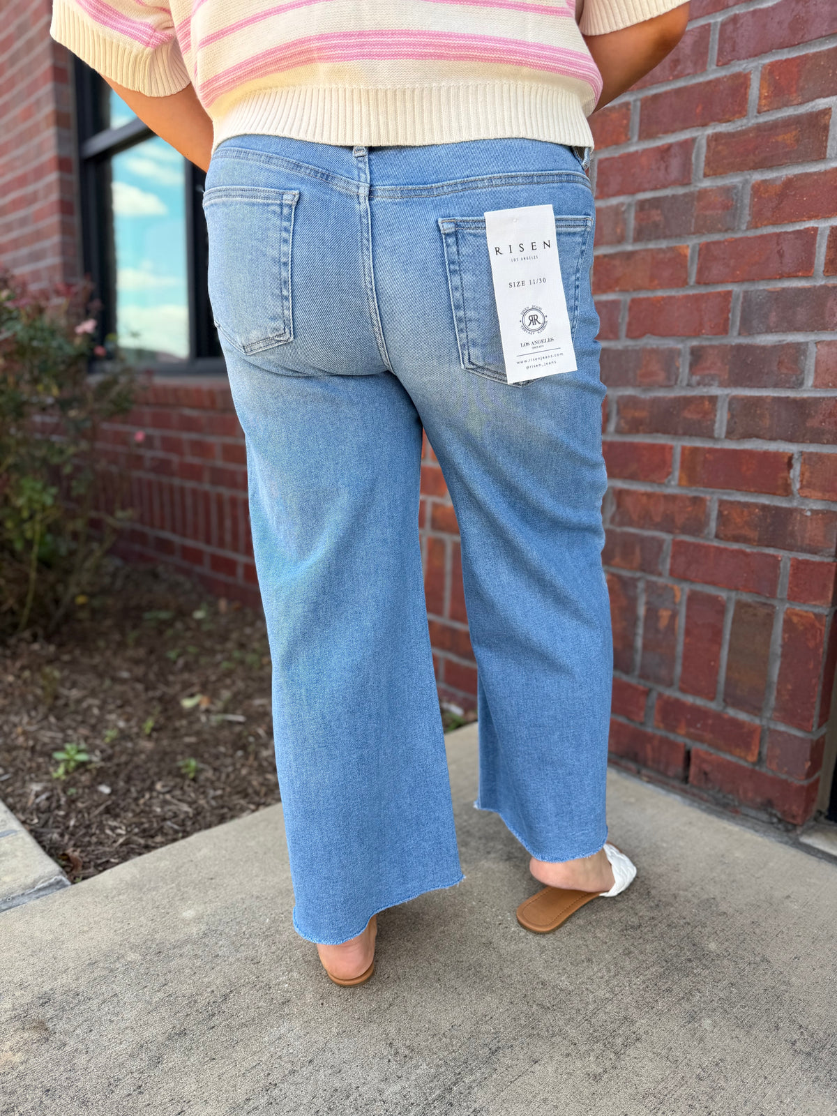 Sidewalk Strut Crop Jeans
