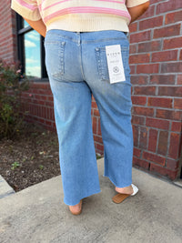 Sidewalk Strut Crop Jeans