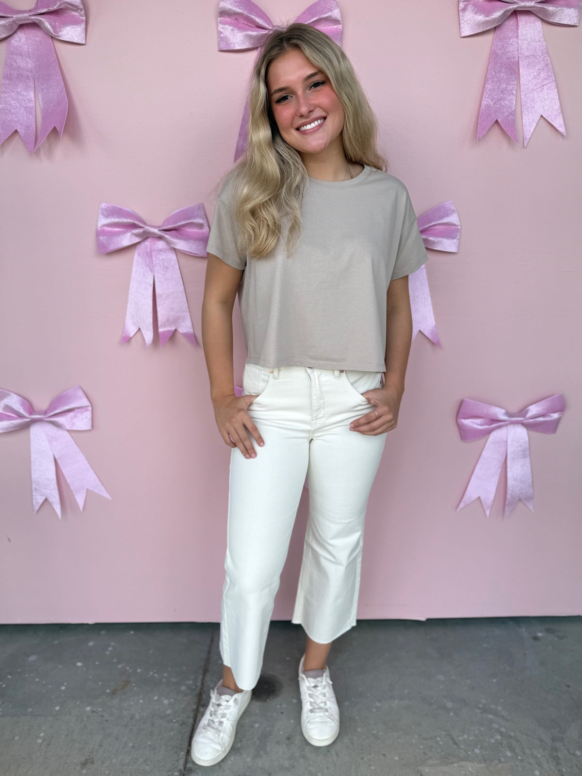The Sculpt & Shape Cropped Jeans - White