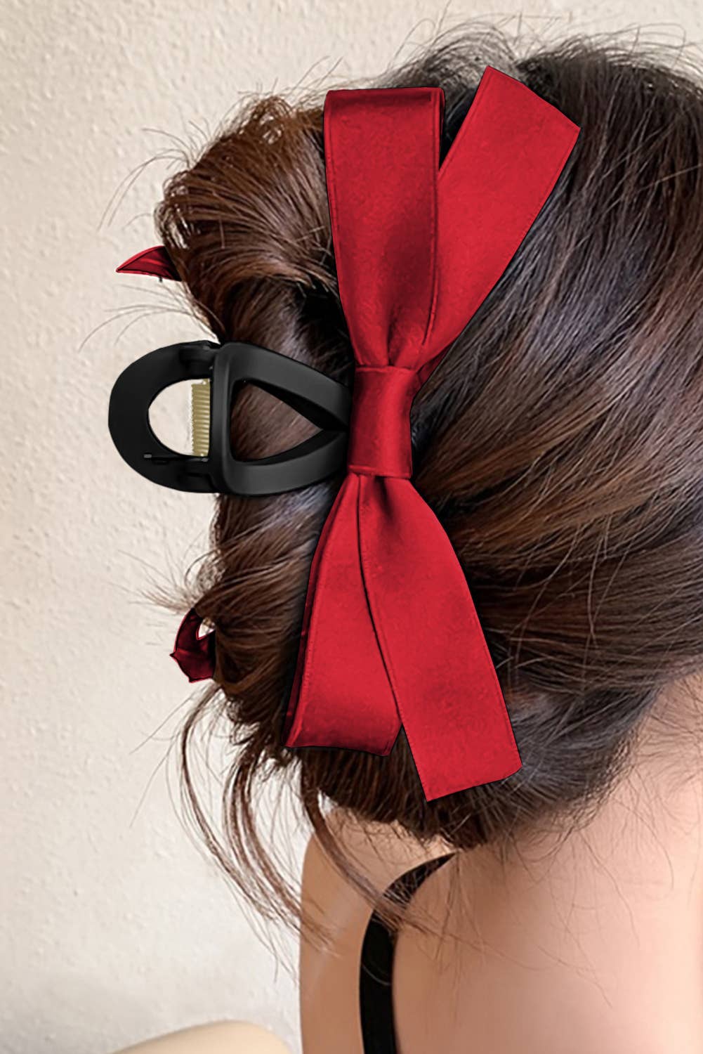 The Bow Beauty Claw Clip