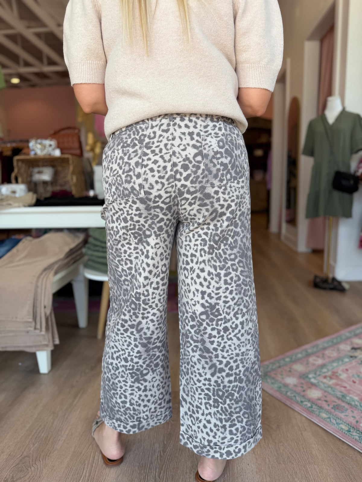Snow Leopard Social Pants