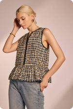 Scallop Print Sleeveless Blouse