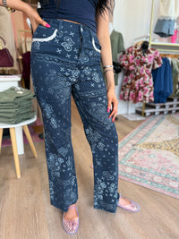 Bandana Business Jeans