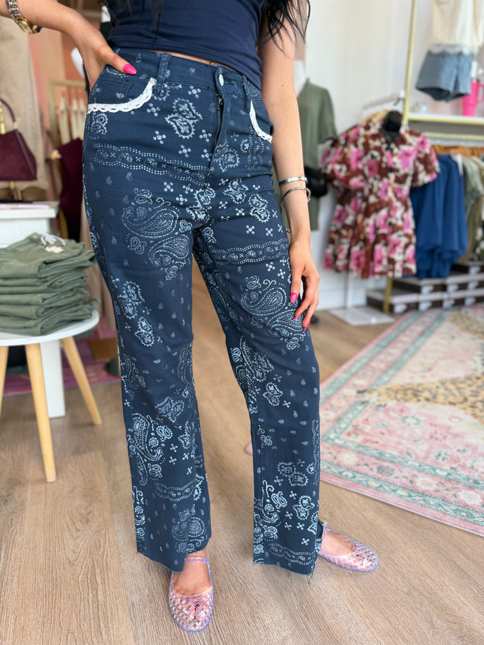 Bandana Business Jeans