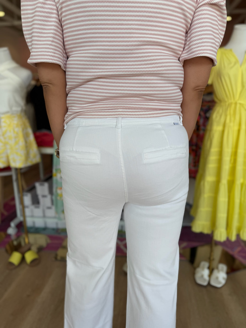 Mono Mood Wide Leg Jeans