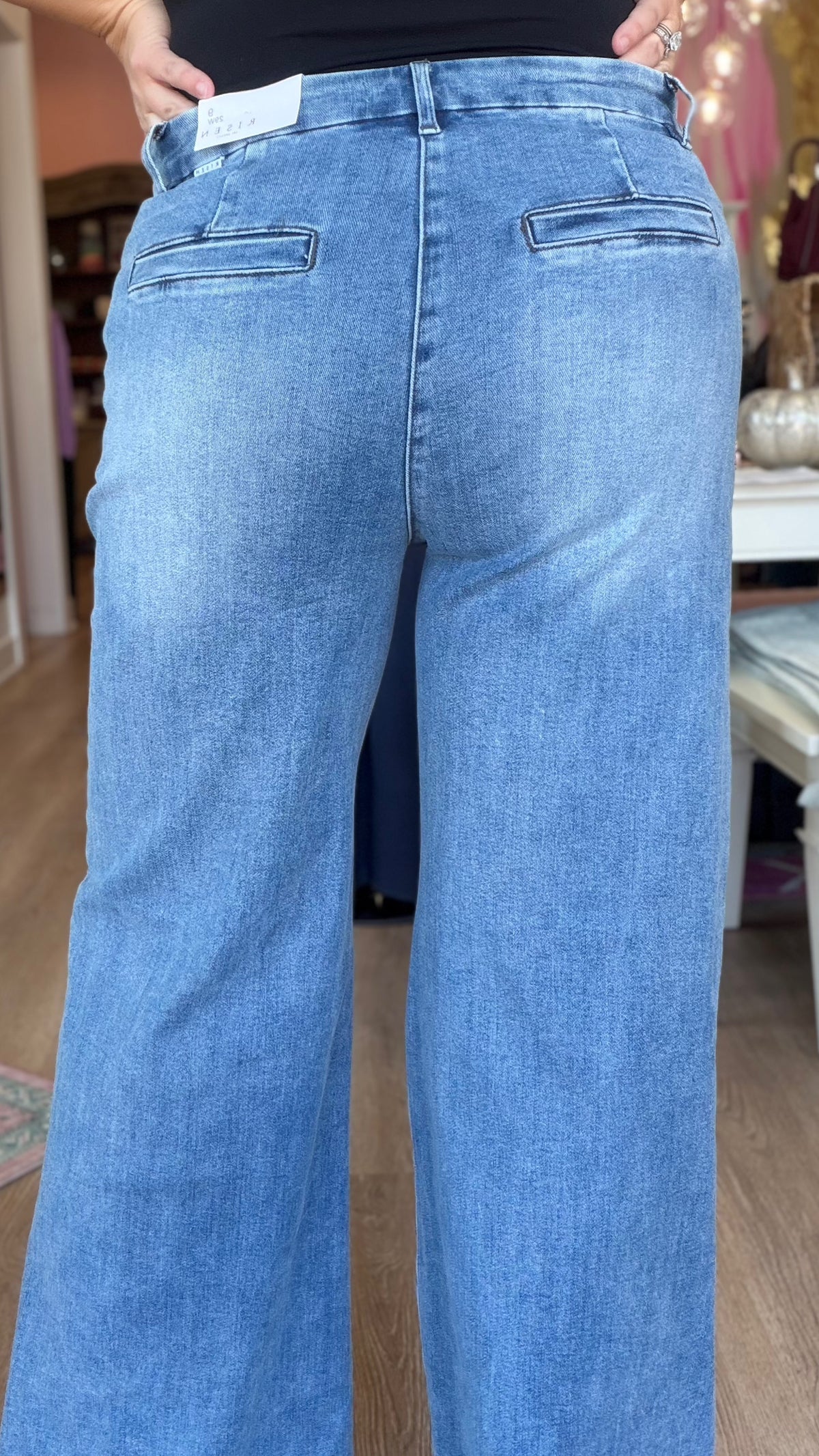 Main Character Pleated Wide Leg Jeans