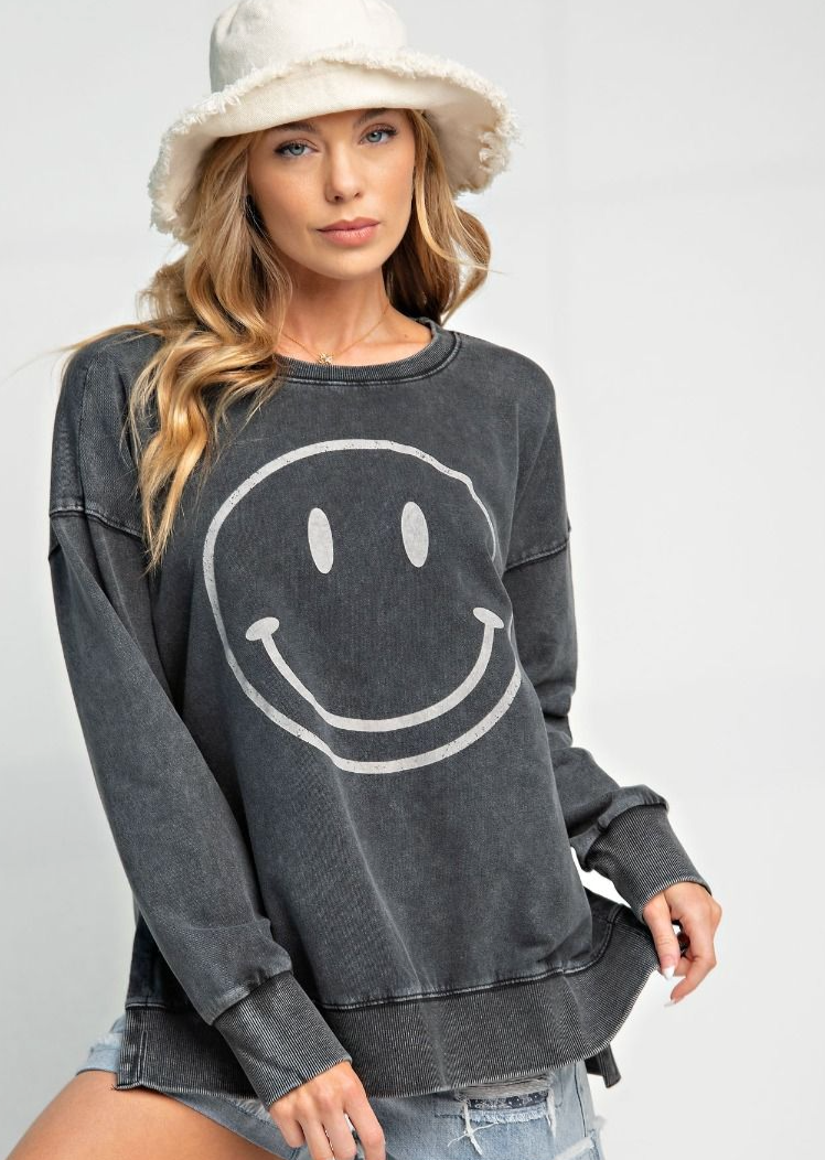 Black Smiley Pullover