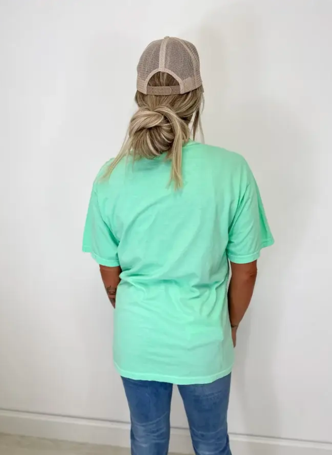 She's A 10 Graphic Tee