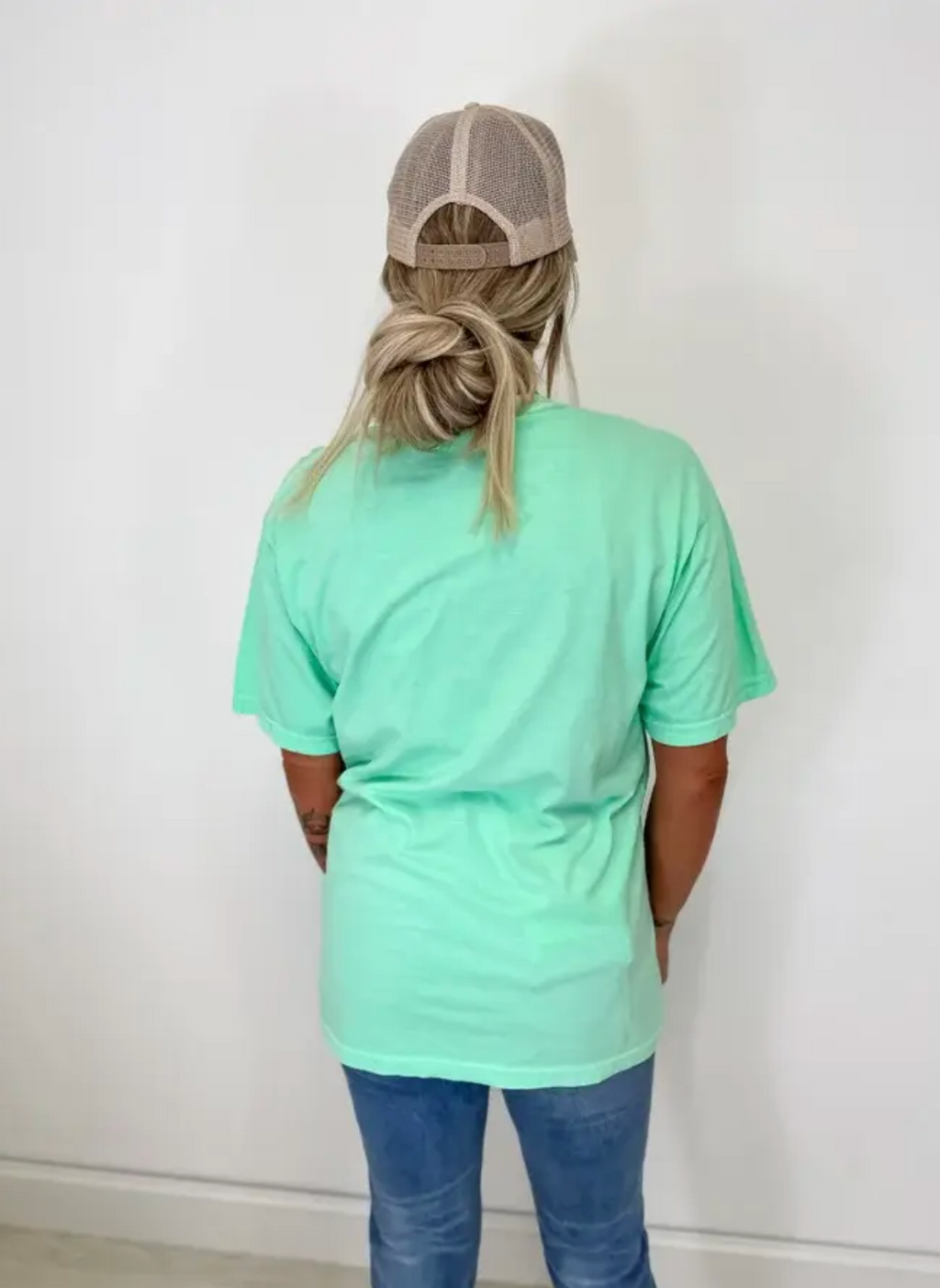 She's A 10 Graphic Tee