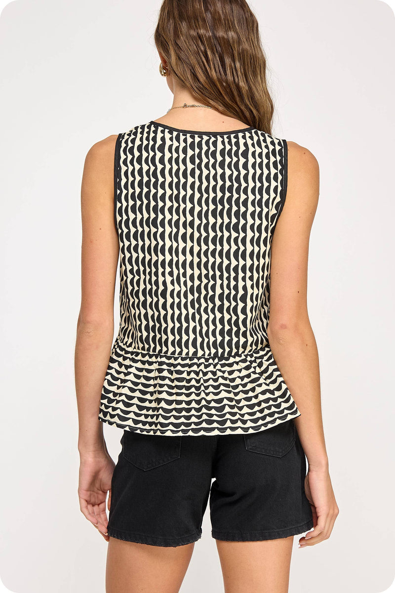Scallop Print Sleeveless Blouse