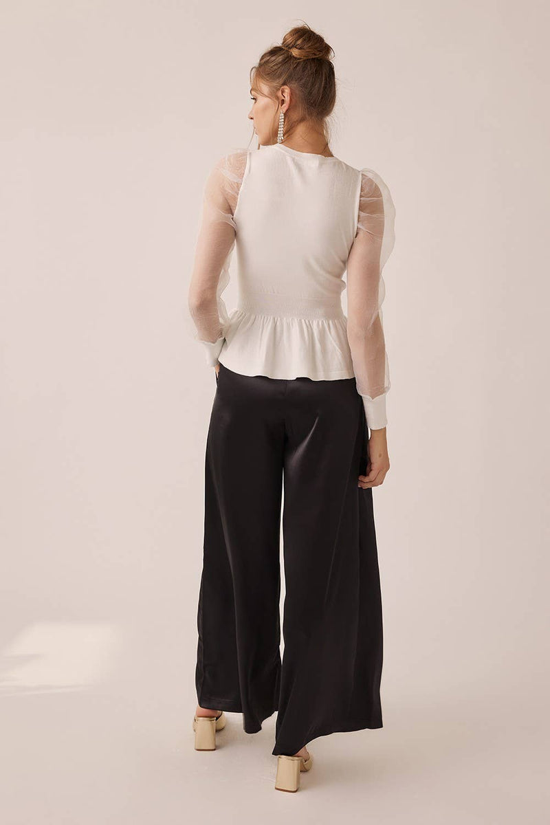 The Graceful Whisper Top